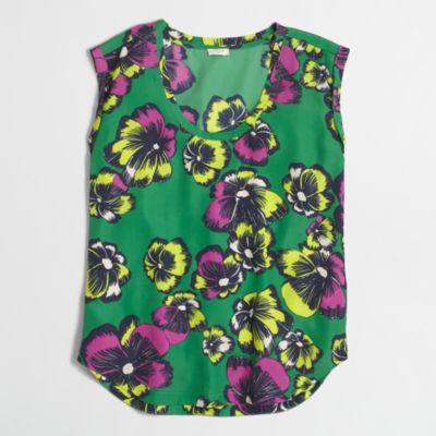 Factory printed drapey scoopneck top